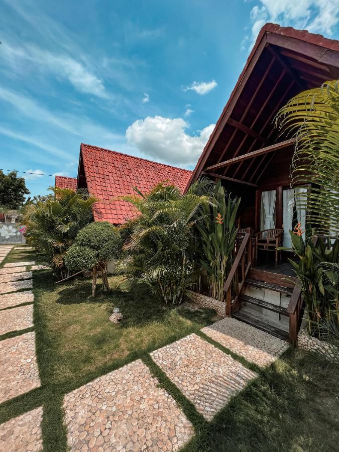 Gayatri Bungalows Batununggul Ngoại thất bức ảnh