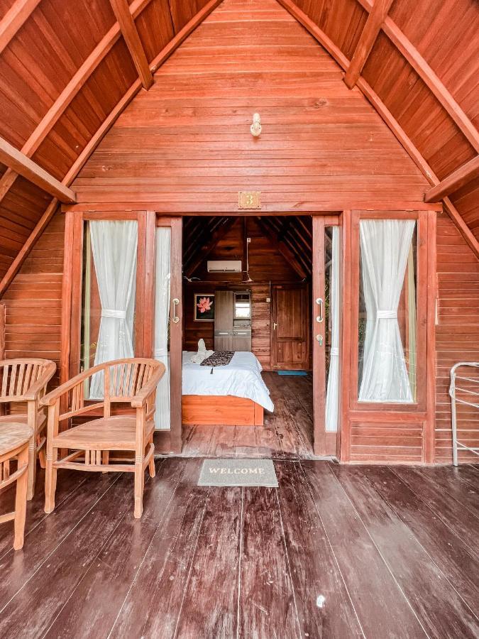 Gayatri Bungalows Batununggul Ngoại thất bức ảnh