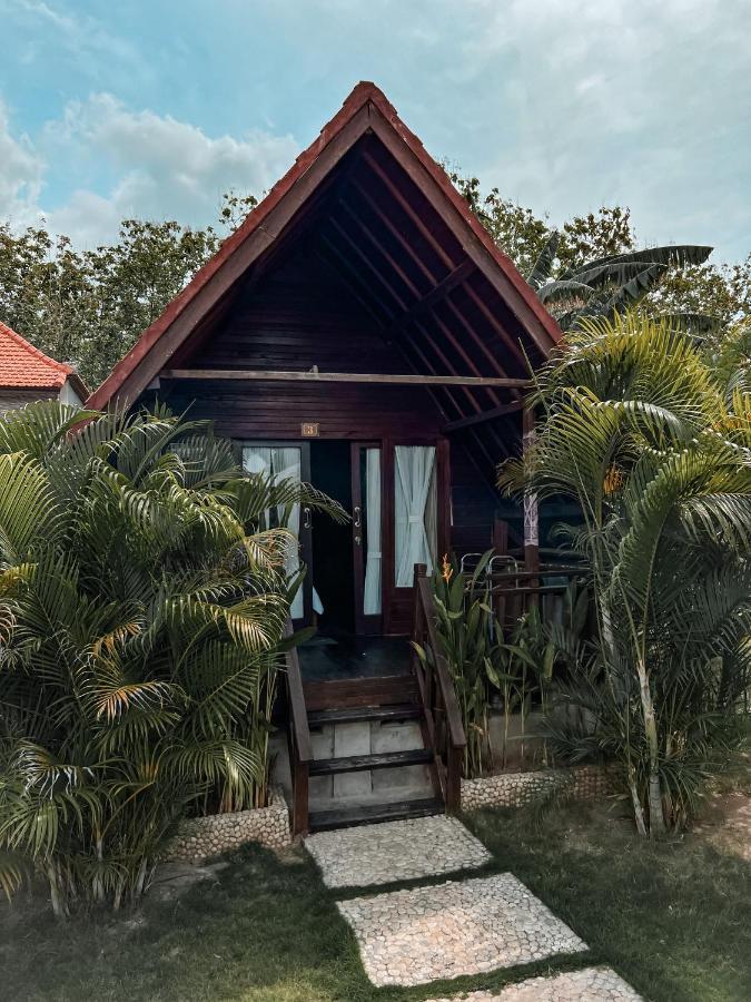 Gayatri Bungalows Batununggul Ngoại thất bức ảnh