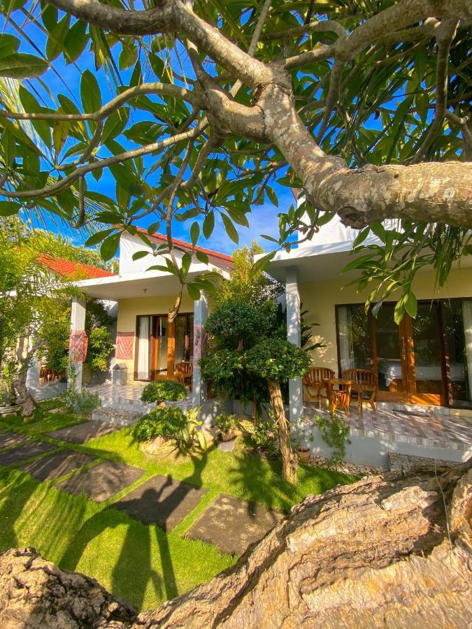 Gayatri Bungalows Batununggul Ngoại thất bức ảnh